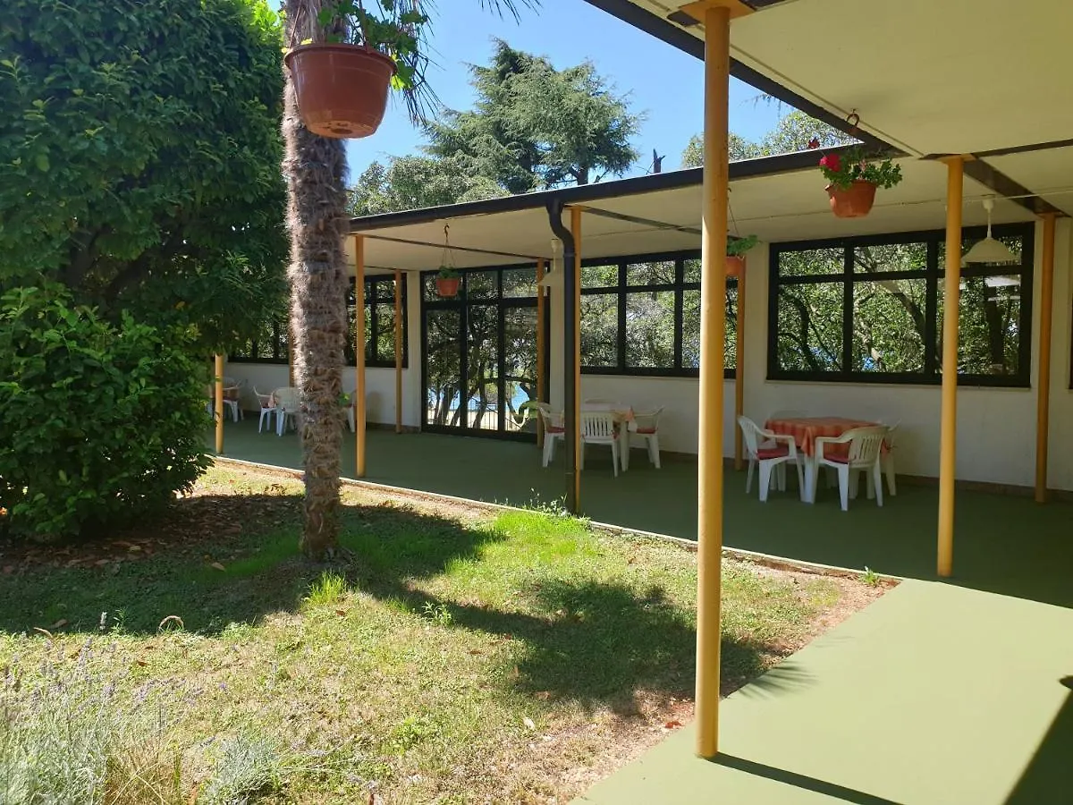 Youth Hostel Pinesta Novigrad Istria