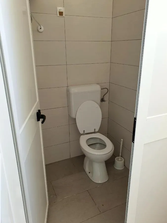Youth Hostel Pinesta Novigrad Istria