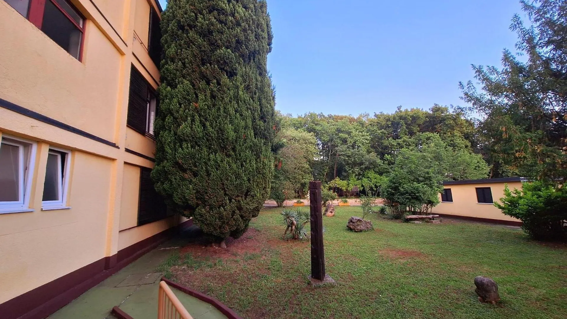Youth Hostel Pinesta Novigrad Istria 0*,  كرواتيا