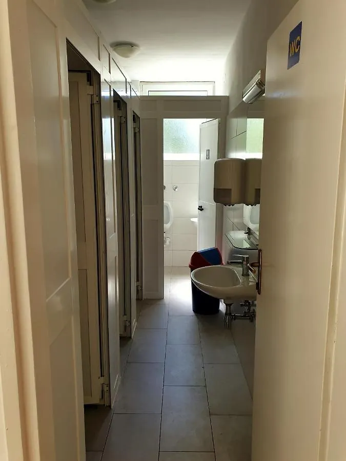 Youth Hostel Pinesta Novigrad Istria